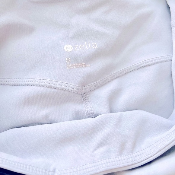 🌟HP🌟ZELLA Silver Leggings - Picture 5 of 9